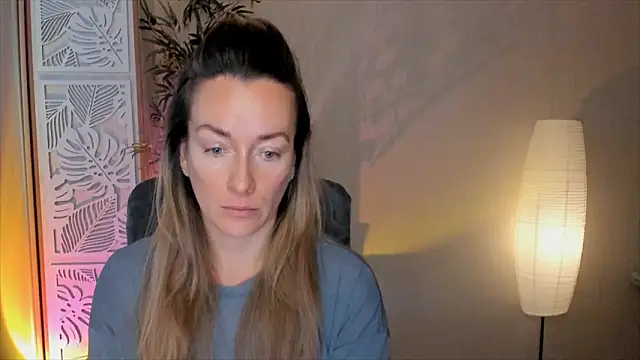 RebeccaMartinez online show from 02-06-26, 05:47