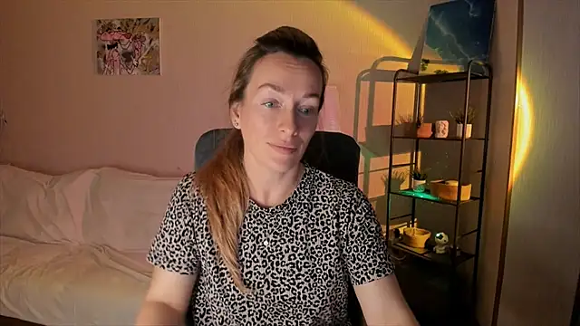 RebeccaMartinez online show from 09-14-25, 10:59