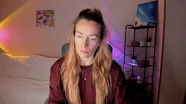 RebeccaMartinez online show from 10-28-25, 11:42