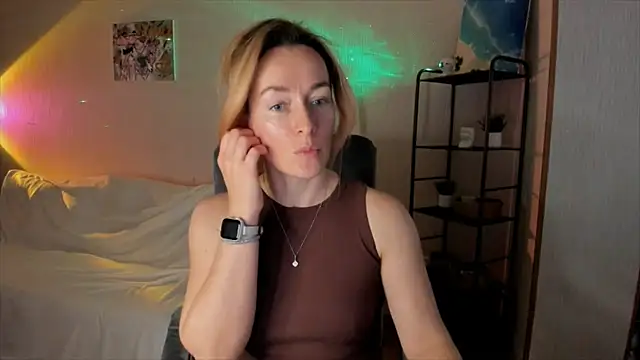 RebeccaMartinez online show from 11-13-25, 08:29