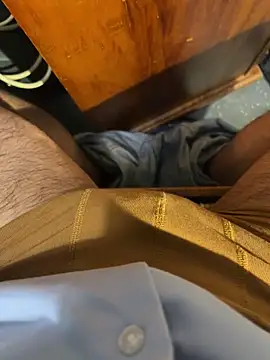 Snapshot of mattexhibe chatting on 10-14-25, 04:40 mattexhibe online show from 10-14-25, 04:40