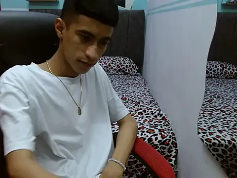 Angelstripboy online show from 02-17-25, 05:12