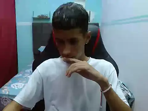 Angelstripboy online show from 10-17-25, 04:16