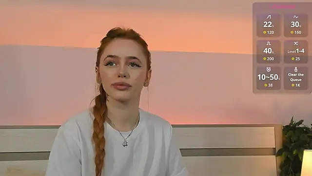 Snapshot of Phoenix_Margo chatting on 11-04-25, 03:43 Phoenix Margo online show from 11-04-25, 03:43