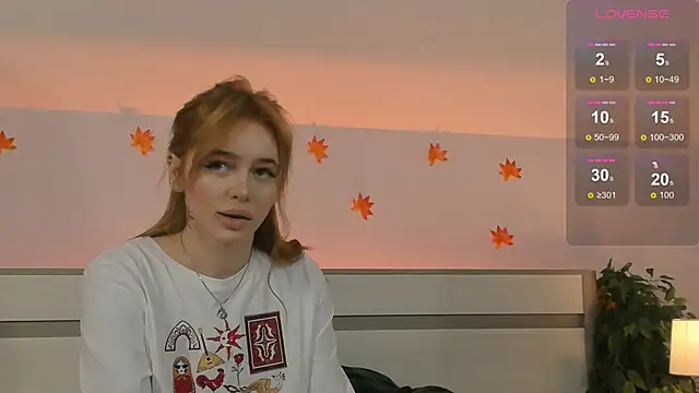 Snapshot of Phoenix_Margo chatting on 10-02-25, 03:21 Phoenix Margo online show from 10-02-25, 03:21