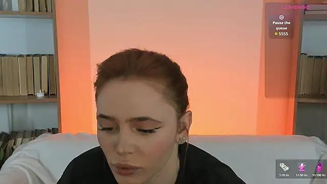 Snapshot of Phoenix_Margo chatting on 11-02-25, 03:22 Phoenix Margo online show from 11-02-25, 03:22