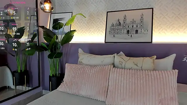 susan cute198 online show from 12-19-25, 11:56