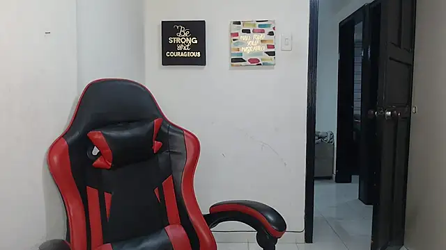 Liamiler01  online show from 11-11-25, 12:05