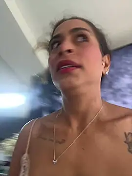 Snapshot of Liamiler01_ chatting on 02-25-26, 03:56 Liamiler01 online show from 02-25-26, 03:56