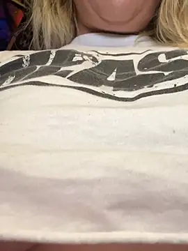 TrashleyRosebud online show from 02-26-26, 06:52