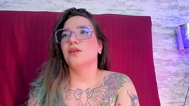 Snapshot of DEVA_BLUE_ chatting on 03-22-25, 07:57 DEVA BLUE  online show from 03-22-25, 07:57