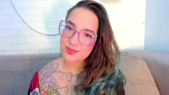 Snapshot of DEVA_BLUE_ chatting on 02-27-25, 04:35 DEVA BLUE  online show from 02-27-25, 04:35