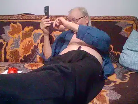 Snapshot of cumloverboyxx69 chatting on 02-20-25, 07:41 cumloverboyxx69 online show from 02-20-25, 07:41