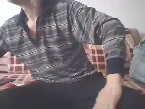 Snapshot of cumloverboyxx69 chatting on 03-16-25, 07:04 cumloverboyxx69 online show from 03-16-25, 07:04