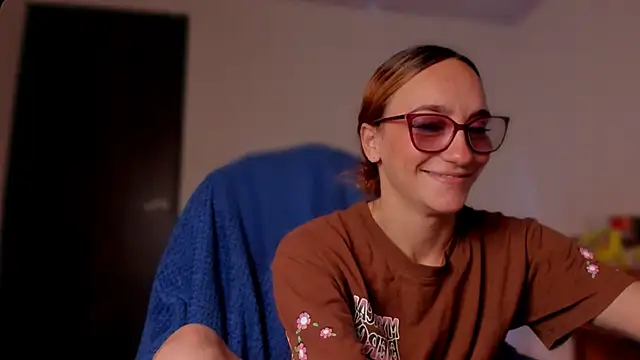 Snapshot of _lh_ chatting on 03-21-25, 03:02  lh  online show from 03-21-25, 03:02