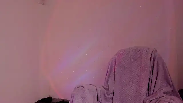 Snapshot of _lh_ chatting on 10-10-25, 01:45  lh  online show from 10-10-25, 01:45