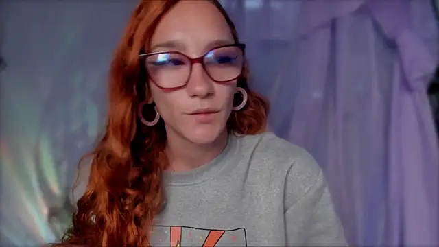 Snapshot of _lh_ chatting on 12-18-24, 11:02  lh  online show from 12-18-24, 11:02