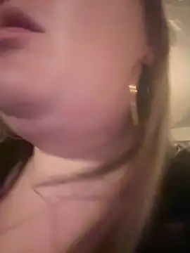 Snapshot of MegaButt chatting on 12-20-24, 01:03 MegaButt online show from 12-20-24, 01:03