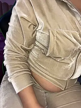 Maria-cuty online show from 10-11-25, 07:59