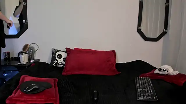 Amy Aloqua online show from 04-08-26, 04:08