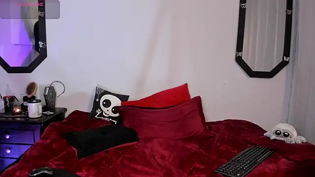 Amy Aloqua online show from 04-02-26, 03:51