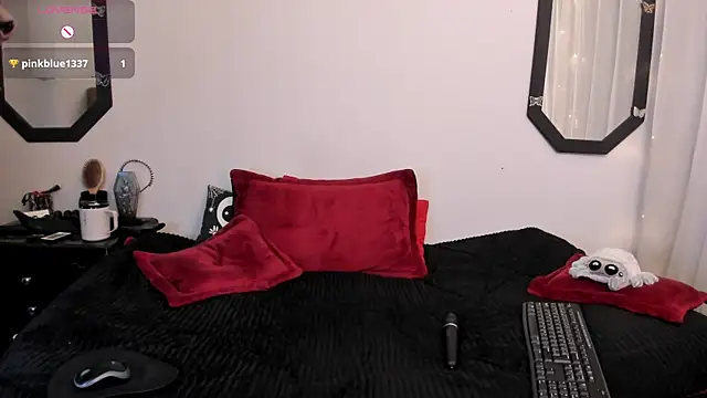 Amy Aloqua online show from 04-11-26, 04:21