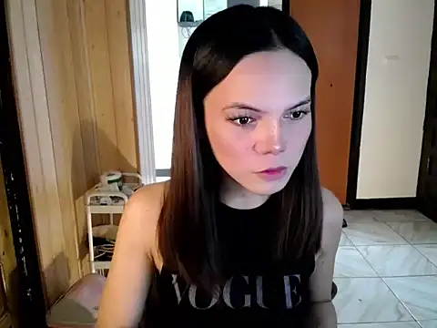 katie white online show from 06-27-26, 05:46