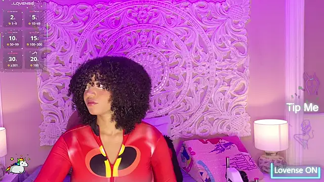 Snapshot of MalaikaBrown chatting on 05-20-26, 04:31 MalaikaBrown online show from 05-20-26, 04:31