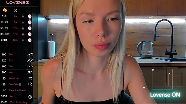 Snapshot of Olivia_Bells chatting on 06-17-26, 08:30 Olivia Bells online show from 06-17-26, 08:30