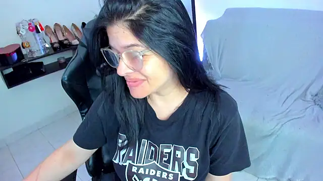 BellaFlaming online show from 03-09-26, 10:52