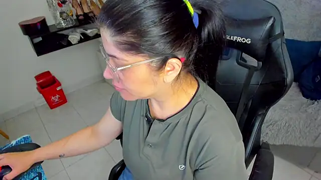 BellaFlaming online show from 03-26-26, 10:46