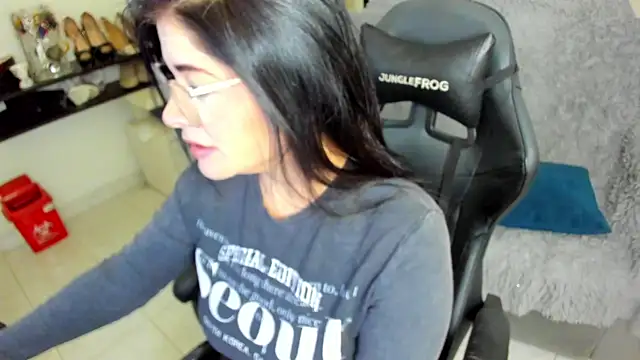 BellaFlaming online show from 03-21-26, 10:52