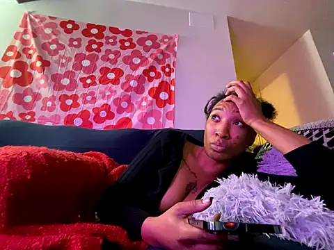 Iceblanca online show from 10-13-25, 09:22