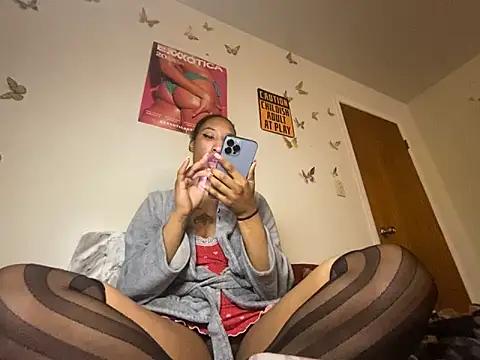 Iceblanca online show from 02-11-26, 01:33