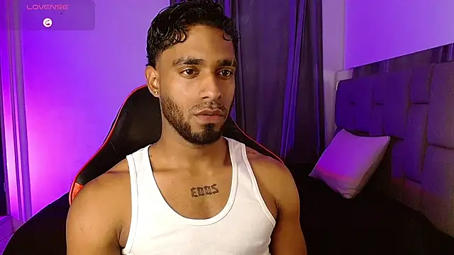 Snapshot of Christian_thor chatting on 06-06-26, 04:17 Christian thor online show from 06-06-26, 04:17