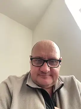 Snapshot of vanjbi45 chatting on 02-21-25, 08:51 vanjbi45 online show from 02-21-25, 08:51