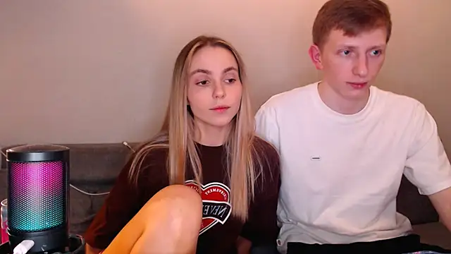 juliaanddima online show from 12-04-25, 10:31