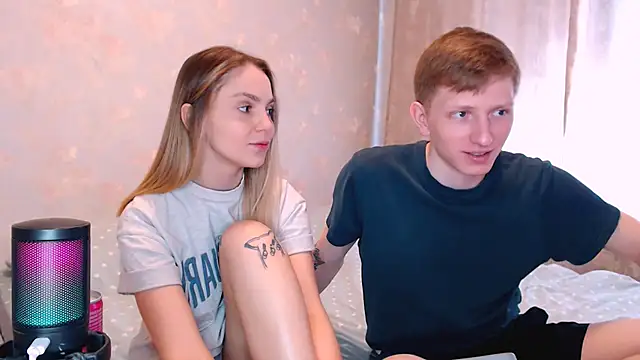 juliaanddima online show from 04-10-26, 08:10