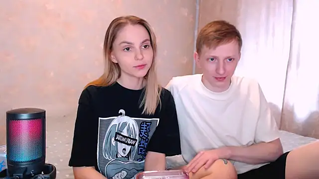 juliaanddima online show from 05-26-26, 07:39