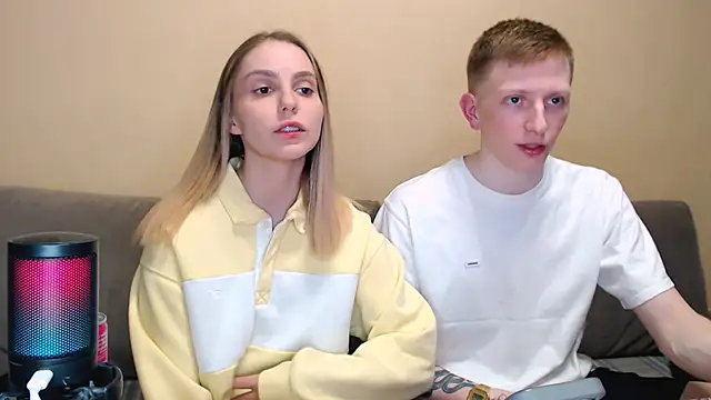 juliaanddima online show from 04-19-26, 09:39