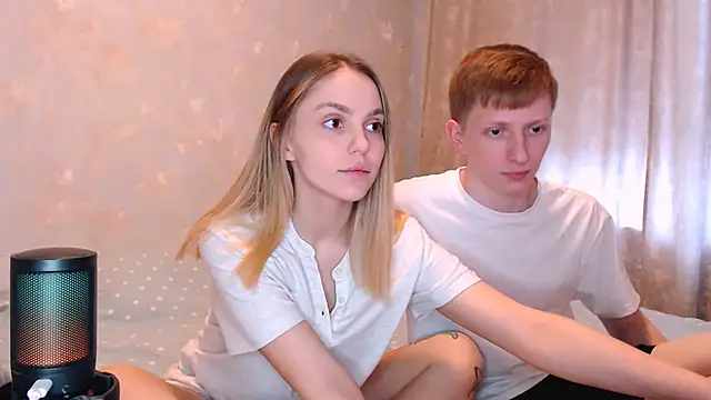 juliaanddima online show from 04-07-26, 09:22