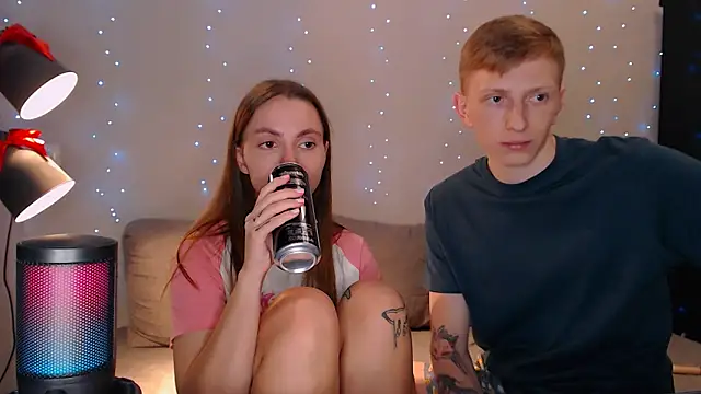 juliaanddima online show from 02-17-25, 12:32