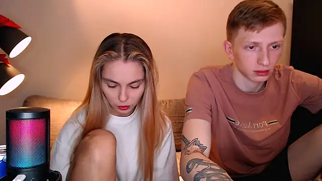 juliaanddima online show from 11-09-25, 10:25