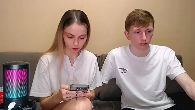 juliaanddima online show from 02-18-26, 10:39