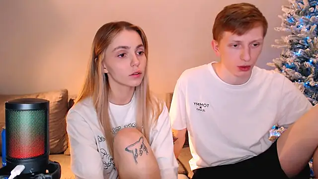 juliaanddima online show from 12-22-25, 10:21