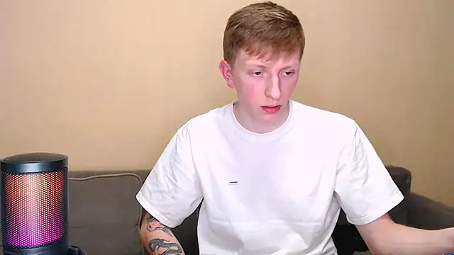 juliaanddima online show from 02-08-26, 10:40