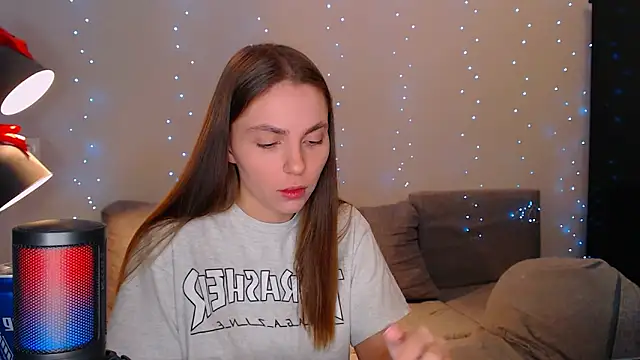 juliaanddima online show from 02-17-25, 09:32