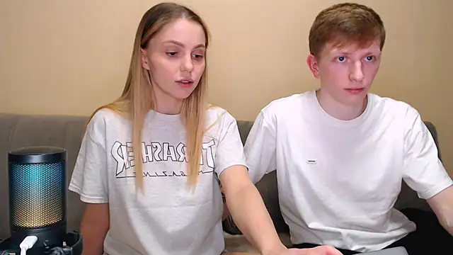 juliaanddima online show from 02-25-26, 11:15