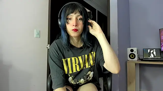 Room312  online show from 04-25-26, 01:03