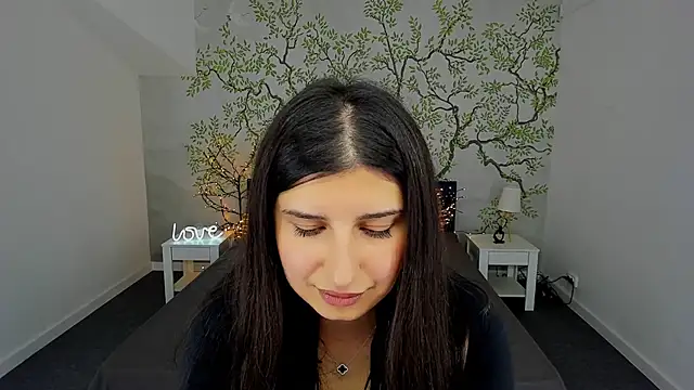 Linda EX online show from 03-21-25, 10:17